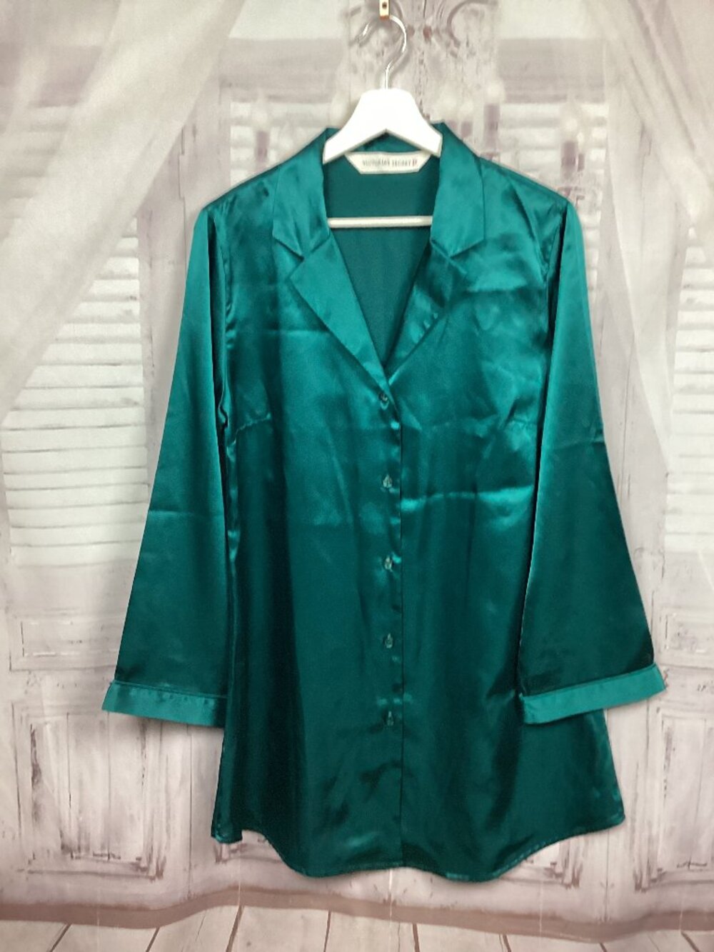 Victoria's Secret Green Satin Nightgown Long Sleeve Button M